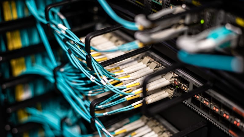 Hotel Wi-Fi DNS Hijacked to Serve Fake M365 Pages