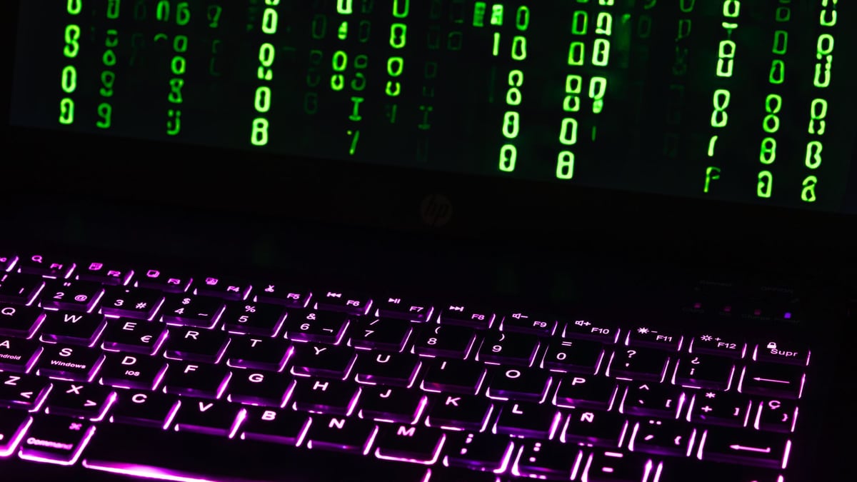 Midnight Blizzard Uses Hotel Wi-Fi to Deploy CornFlake RAT